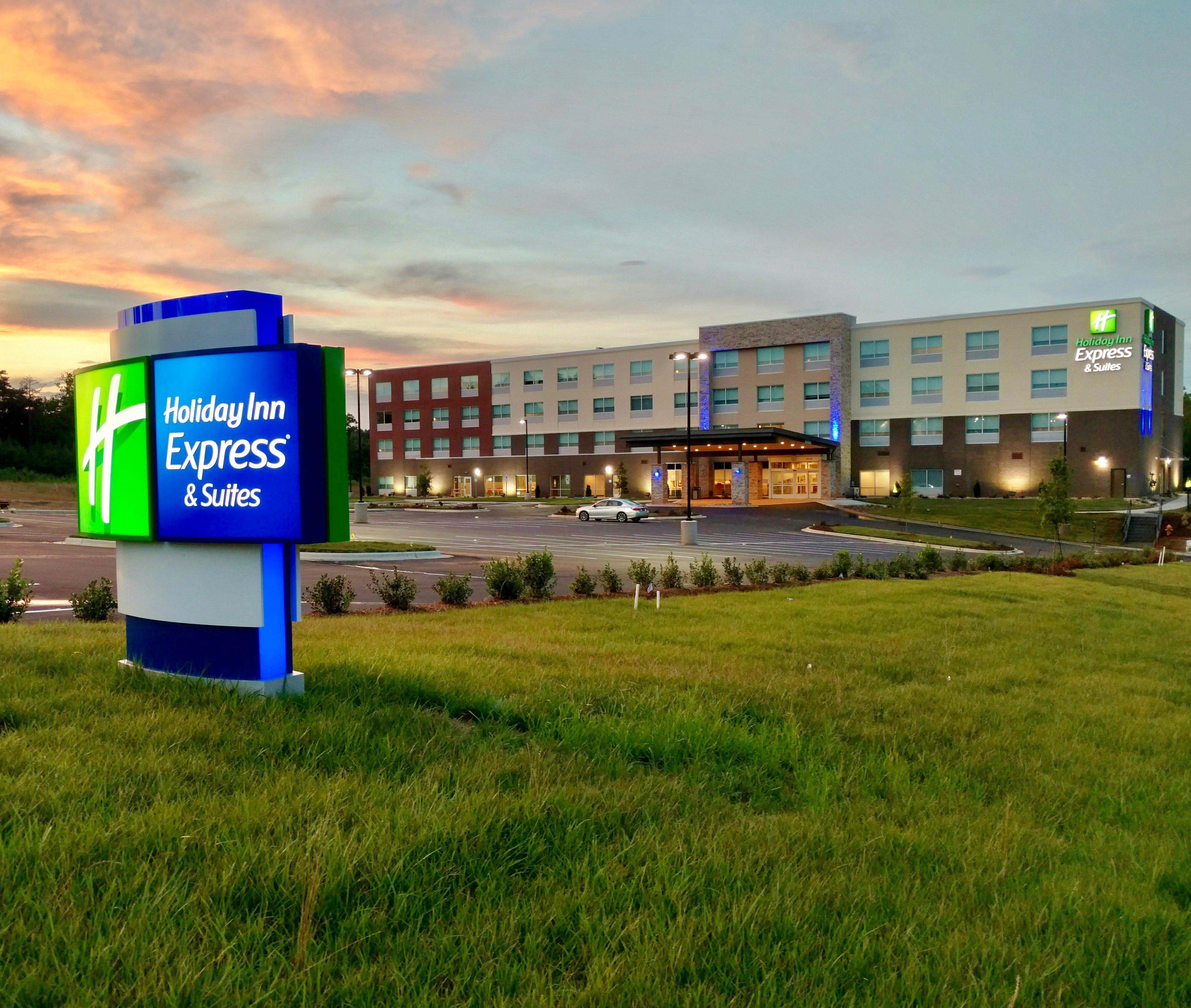 Holiday Inn Express & Suites Raleigh Airport - Brier Creek By Ihg Luaran gambar